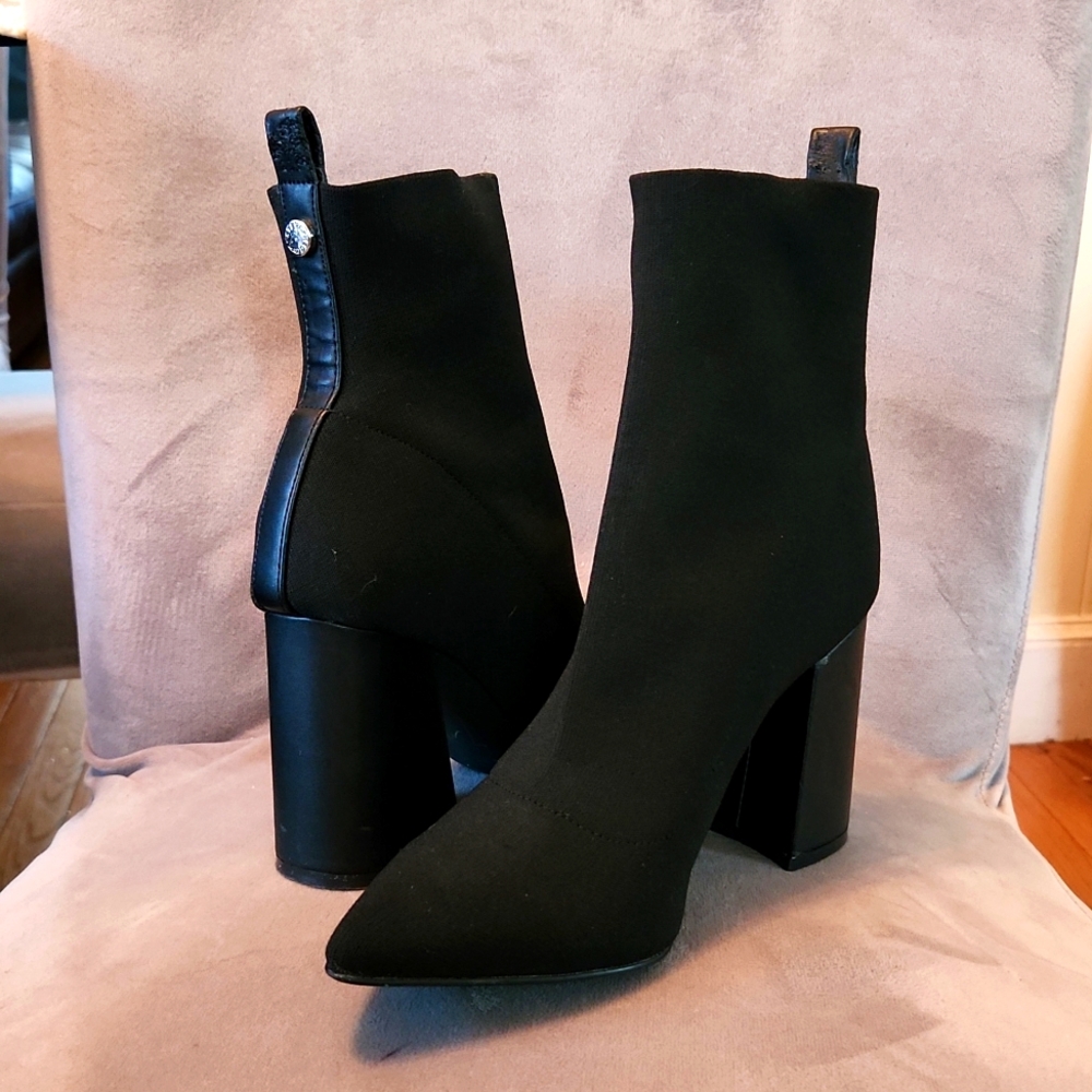 Steve Madden Pointed Toe Boot 7 women